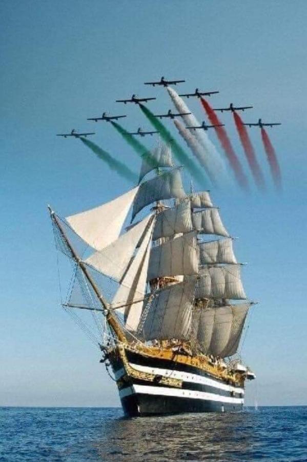 Pietra Del Levante La Spezia Exterior photo